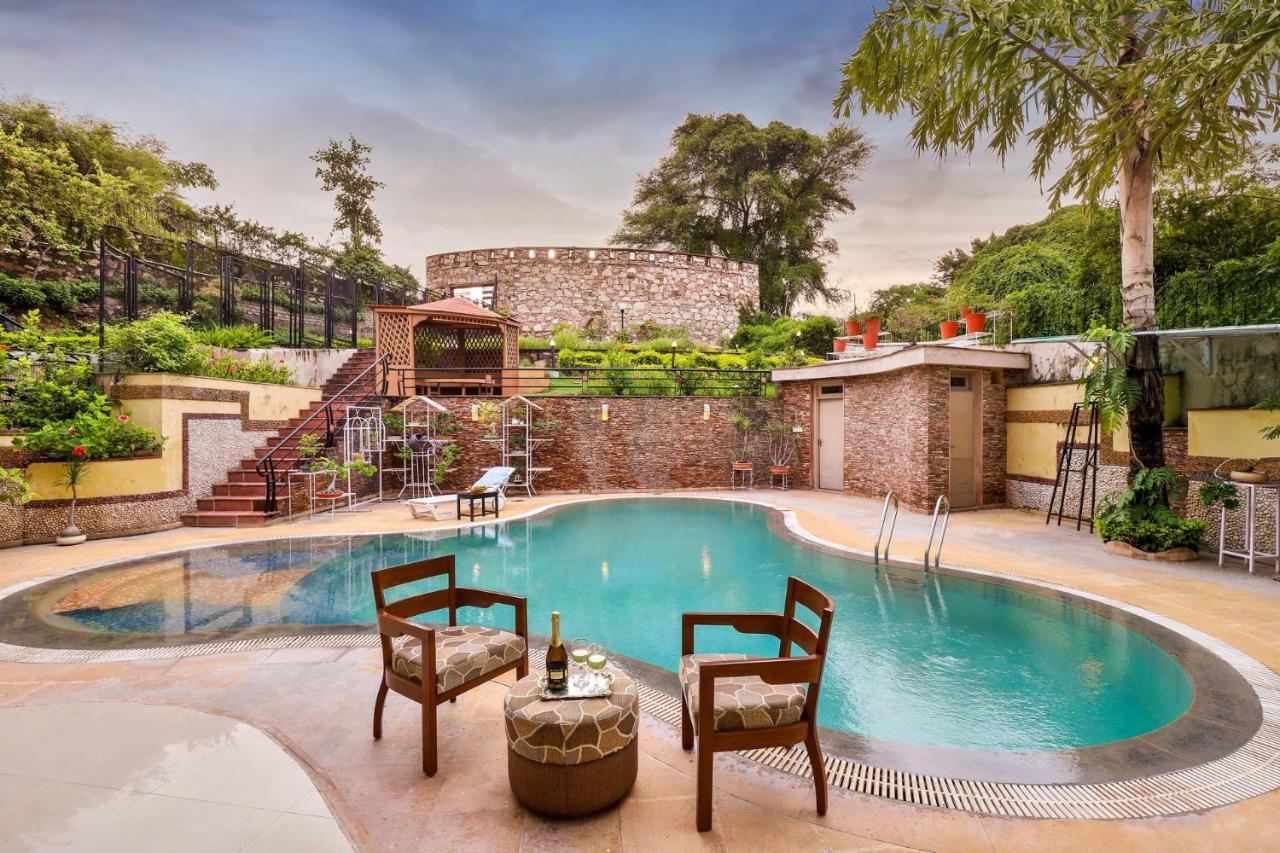 Stayvista'S Prakriti Farms With Outdoor Pool, Complimentary Breakfast And Hi-Tea Udaipur Exterior foto